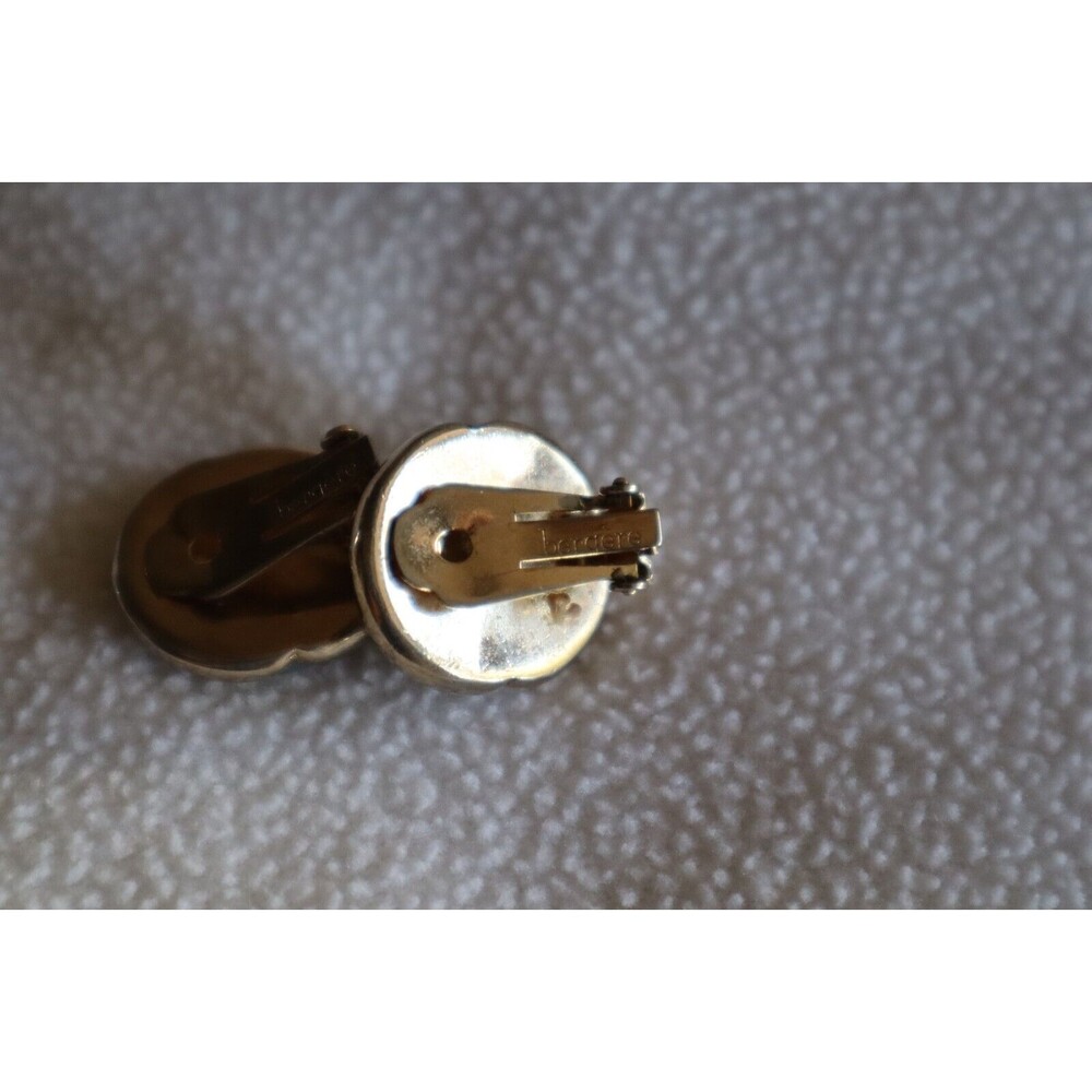 Vintage Gold Tone Bergere Signed Mother Of Pearl Clip-On Earrings 0.75" - Picture 6 of 11